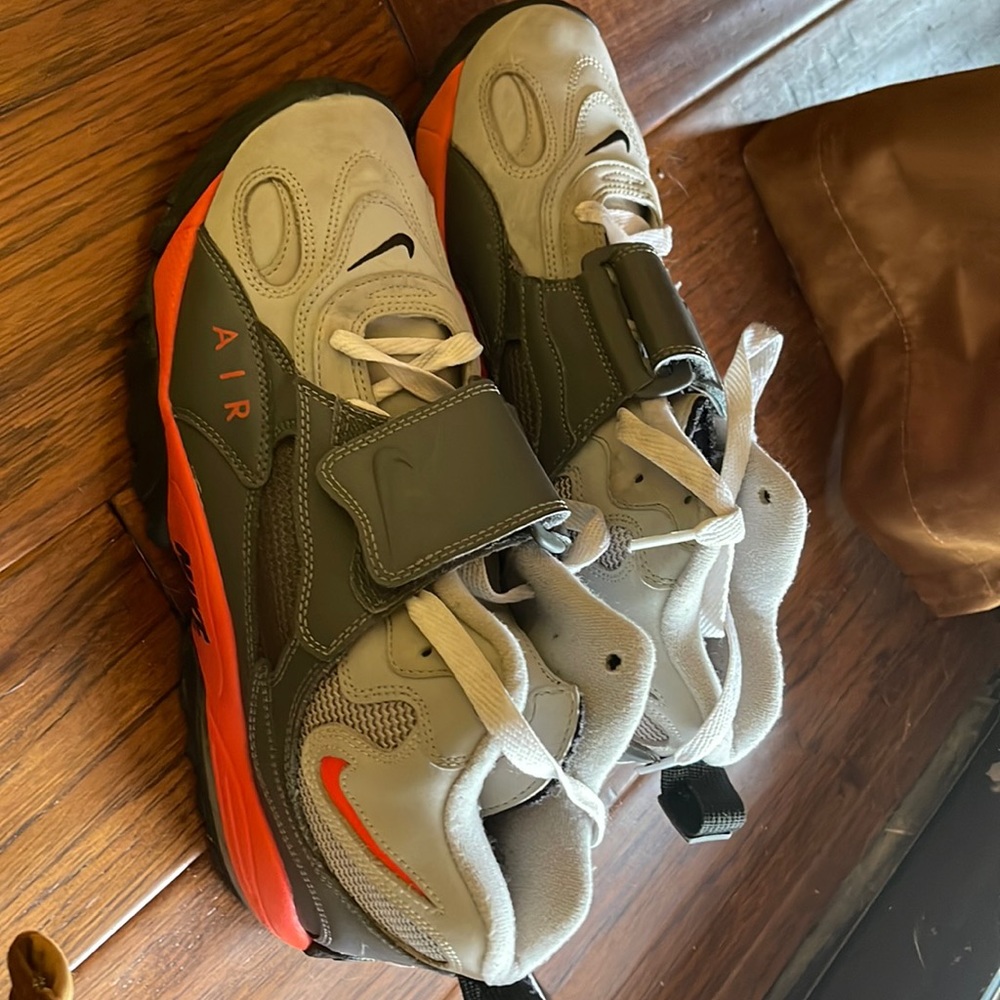 Size 10 - Nike Air Max Speed Turf Wolf Grey Team Orange